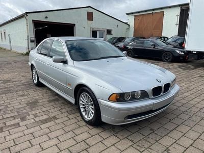 BMW 525