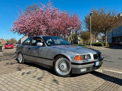 Second-hand BMW 325 Performance 192 CP (141 kW) 1993 Argintiu Coupe