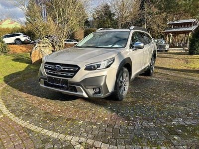 Neu Subaru Outback Platinum 169 PS (124 kW) 2026 Gold (cashmere gold)