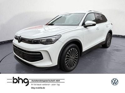 Weiß Gebraucht 2024 VW Tiguan IQ Drive SUV | 35.420 € (Guter Preis)