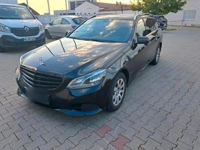 Mercedes E220