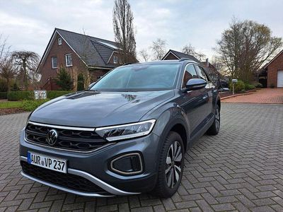 Gebraucht VW T-Roc Move 150 PS (110 kW) 2023 Grau SUV