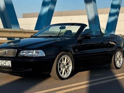Second-hand Volvo C70 193 CP (141 kW) 1999 Albastru Cabrio