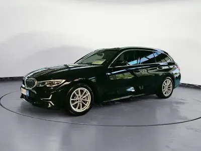 Gebraucht BMW 330 Luxury Line 265 PS (194 kW) 2022 Schwarz Kombi