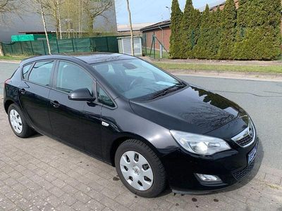 Gebraucht Opel Astra 116 PS (85 kW) 2010 Schwarz Limousine