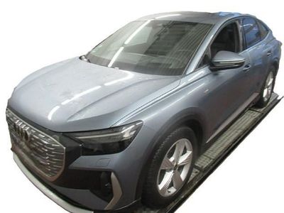 Blau Gebraucht 2022 Audi Q4 Sportback e-tron Ambiente SUV | 29.730 € (Etwas zu teuer)