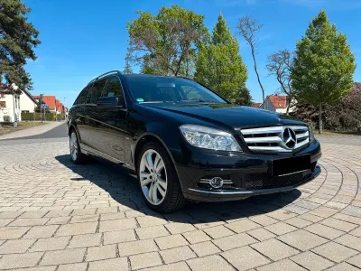 Gebraucht Mercedes C250 204 PS (150 kW) 2010 Schwarz Kombi