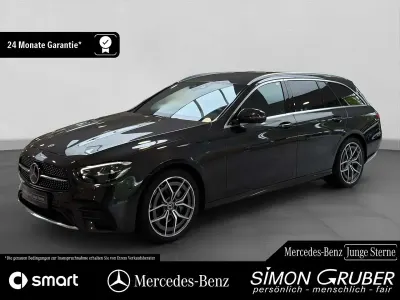Second-hand Mercedes E300 AMG line 265 CP (194 kW) 2022 Gri Berlinǎ