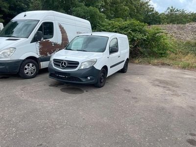 Mercedes Citan 111