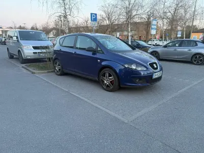 Second-hand Seat Altea Comfort 140 CP (102 kW) 2007 Albastru Berlinǎ