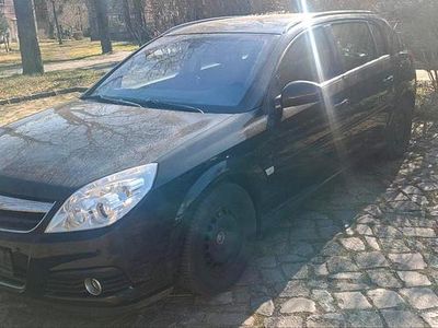 Gebraucht Opel Signum Edition+ 140 PS (102 kW) 2008 Schwarz Kleinwagen