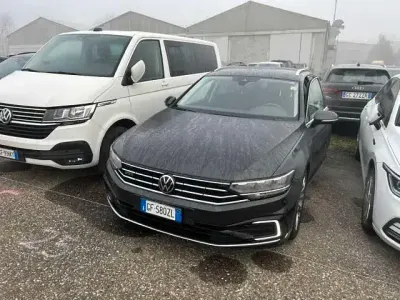 Gebraucht VW Passat GTE 218 PS (160 kW) 2021 Grau Kombi