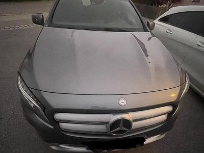 Gebraucht Mercedes GLA200 160 PS (117 kW) 2014 Grau SUV