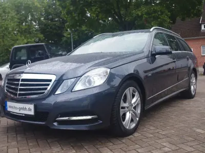 Gebraucht Mercedes E220 170 PS (125 kW) 2012 Grau Kombi