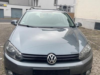 Gebraucht VW Golf VI 105 PS (77 kW) 2011 Grau Kleinwagen