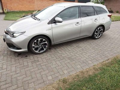 Toyota Auris Hybrid