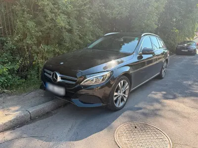 Gebraucht Mercedes C200 170 PS (125 kW) 2016 Schwarz Kombi