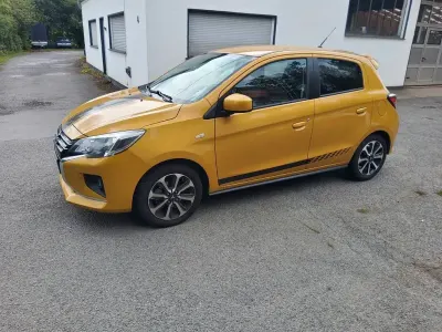 Gebraucht Mitsubishi Space Star Select+ 71 PS (52 kW) 2023 Gelb Kleinwagen