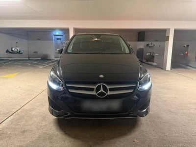 Mercedes B200