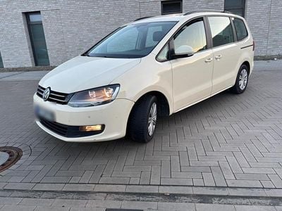 Gebraucht VW Sharan 140 PS (102 kW) 2015 Gelb Van / Kleinbus