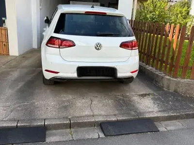 Second-hand VW Golf VII Comfortline 150 CP (110 kW) 2017 Alb Berlinǎ