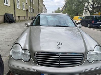 Mercedes C180