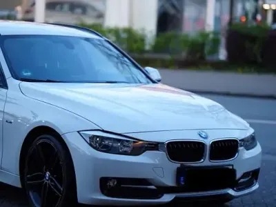 Gebraucht BMW 316 Sport Line 136 PS (100 kW) 2014 Weiß Kombi