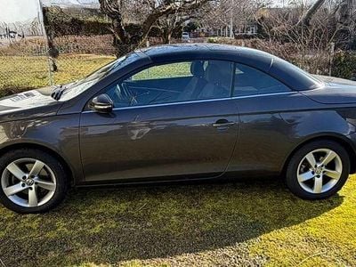 Gebraucht VW Eos Edition 122 PS (89 kW) 2011 Braun Cabrio