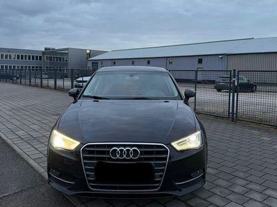 Gebraucht Audi A3 Ambition 110 PS (80 kW) 2015 Schwarz Limousine