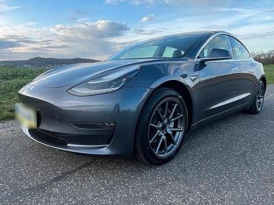 Usado Tesla Model 3 366 kW (498 HP) 2019 Prateado Sedan