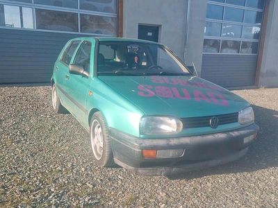 Usata VW Golf III 60 CV (44 kW) 1995 Verde Utilitaria