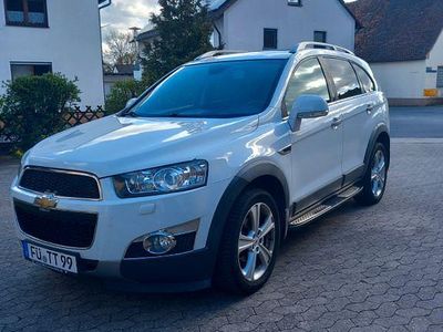 Begagnad Chevrolet Captiva LT 184 HK (135 kW) 2011 Vit SUV