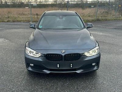 Gebraucht BMW 320 185 PS (136 kW) 2013 Grau Kombi