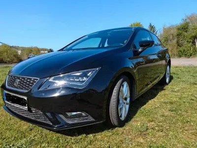 Używany Seat Leon SC Style 110 KM (80 kW) 2014 Czarny Hatchback