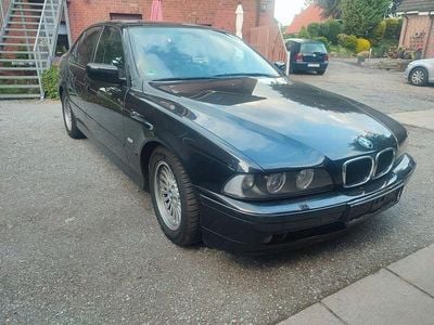 BMW 525