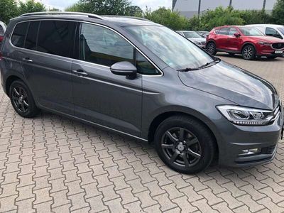 gebraucht VW Touran Comfortline 8-fach bereift, Navi, SHZ,Climatr.,LED