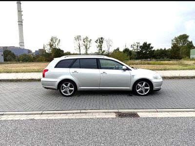 Gebraucht Toyota Avensis 170 PS (125 kW) 2005 Silber Kombi