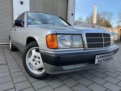 Gebraucht Mercedes 190 118 PS (86 kW) 1990 Silber Limousine
