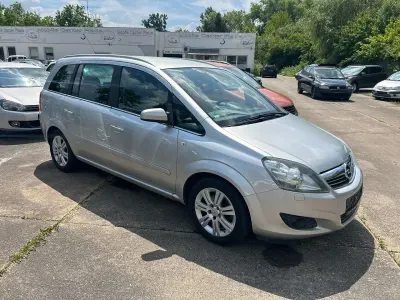Gebraucht Opel Zafira Innovation 140 PS (102 kW) 2009 Argon silber/ice silver (m2) Van / Kleinbus