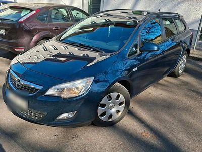 Gebraucht Opel Astra 110 PS (80 kW) 2012 Blau Kombi