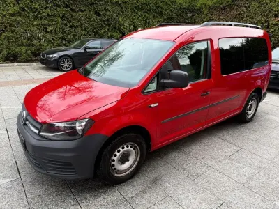 Gebraucht VW Caddy 102 PS (75 kW) 2018 Rot Van / Kleinbus