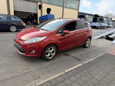 Usata Ford Fiesta 90 CV (66 kW) 2009 Rosso Utilitaria
