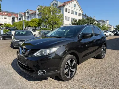 Gebraucht Nissan Qashqai 360º 131 PS (96 kW) 2016 Schwarz SUV