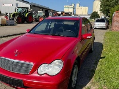 Mercedes C200