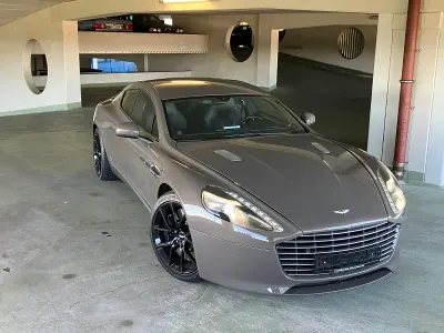 Używany Aston Martin Rapide 560 KM (411 kW) 2015 Szary Sedan/Limuzyna