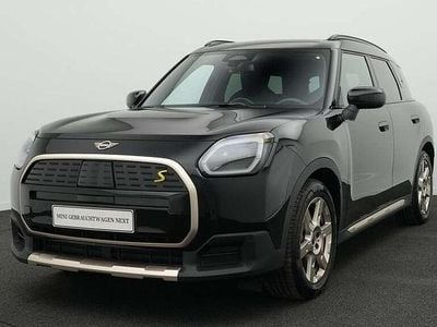 Schwarz Gebraucht 2024 Mini Countryman Favoured SUV | 39.752 € (Guter Preis)