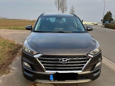 Gebraucht Hyundai Tucson Style 177 PS (130 kW) 2019 Braun SUV