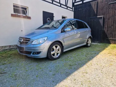 Gebraucht Mercedes B180 109 PS (80 kW) 2007 Blau Van / Kleinbus