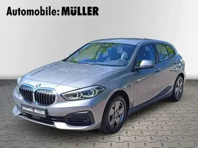 Gebraucht BMW 118 Advantage 136 PS (100 kW) 2023 Skyscraper grau metallic Kleinwagen