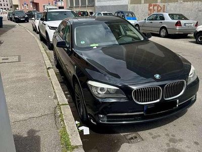 Gebraucht BMW 730 245 PS (180 kW) 2010 Schwarz Limousine